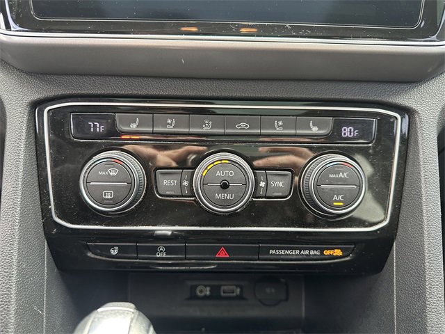 Used 2019 Volkswagen Atlas SEL Premium image 24