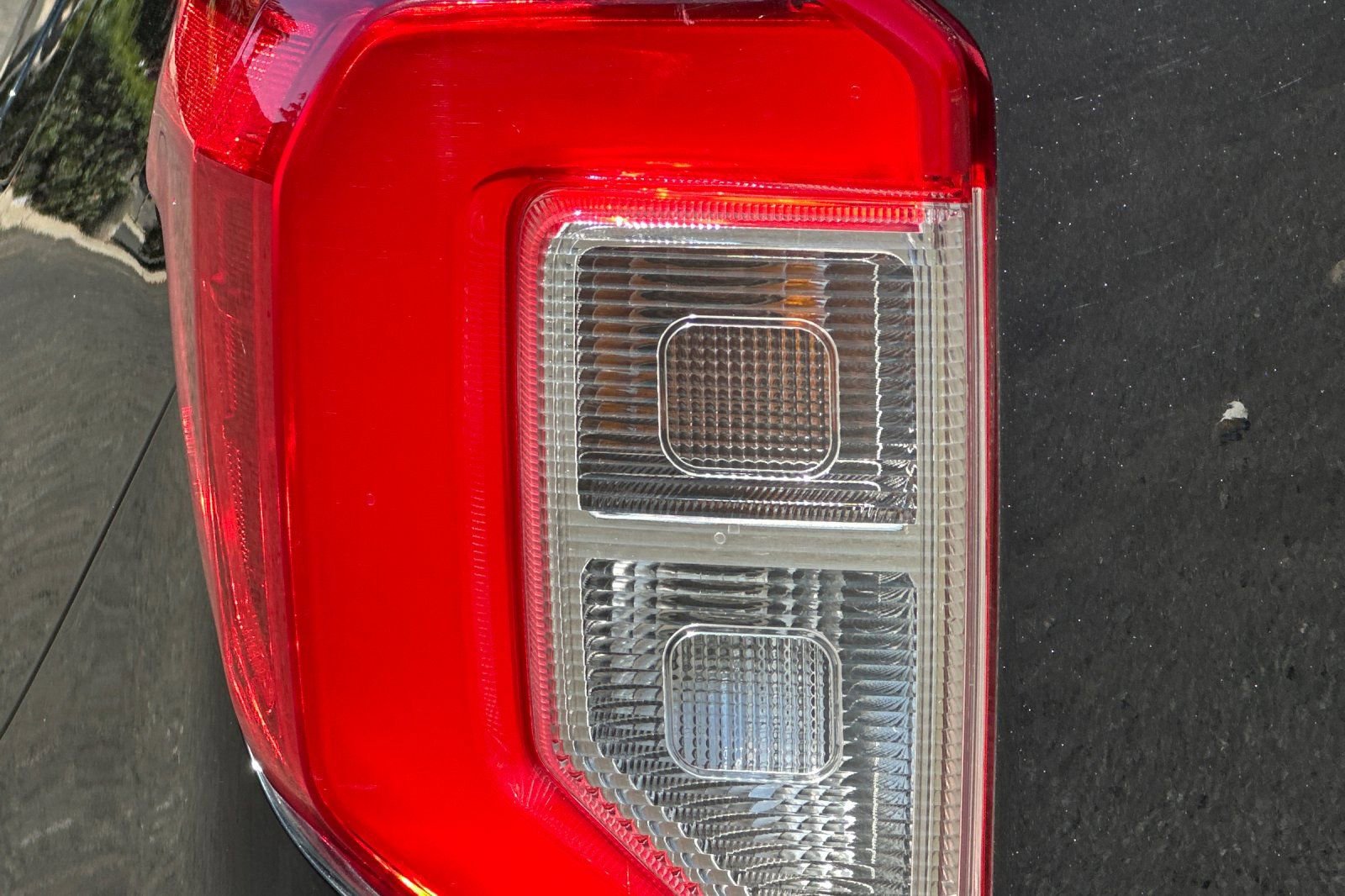 Certified 2023 Ford Explorer XLT RWD image 48