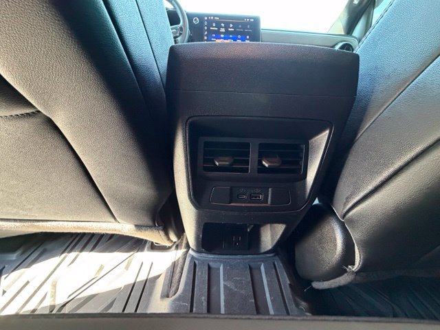 Used 2024 Chevrolet Colorado ZR2 w/ ZR2 Convenience Package III AWD/4WD image 28
