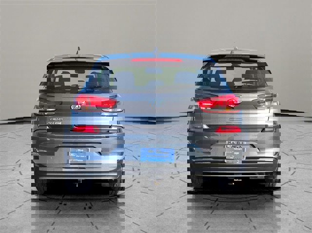 Used 2019 Hyundai Elantra GT image 11