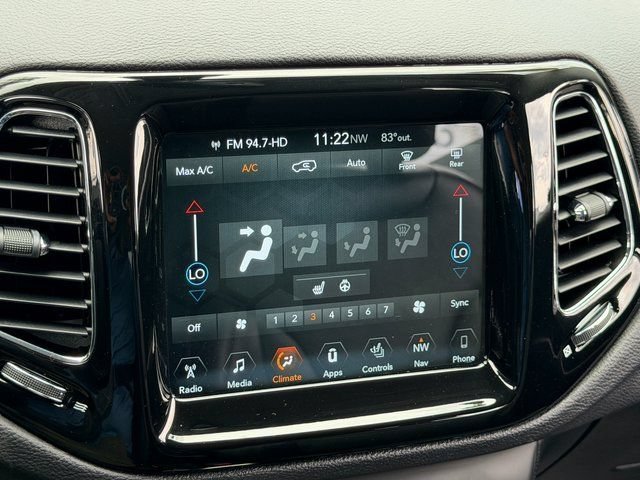 Used 2017 Jeep Compass Limited w/ Navigation Group AWD/4WD image 36