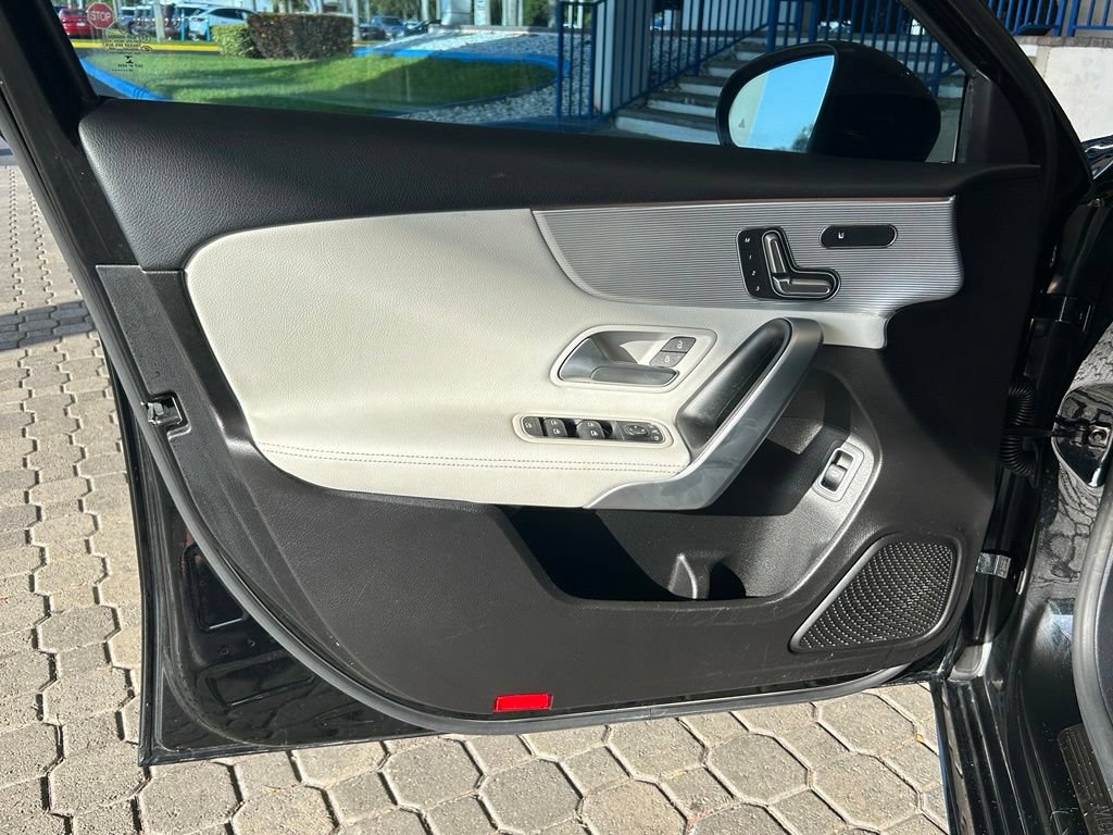 Used 2020 Mercedes-Benz A 220 image 34