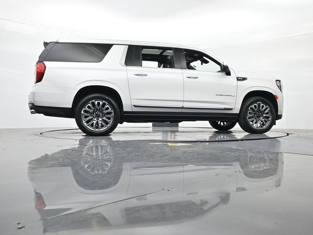 Used 2023 GMC Yukon XL Denali Ultimate AWD/4WD image 40