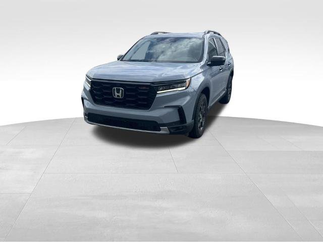 Used 2023 Honda Pilot TrailSport image 32