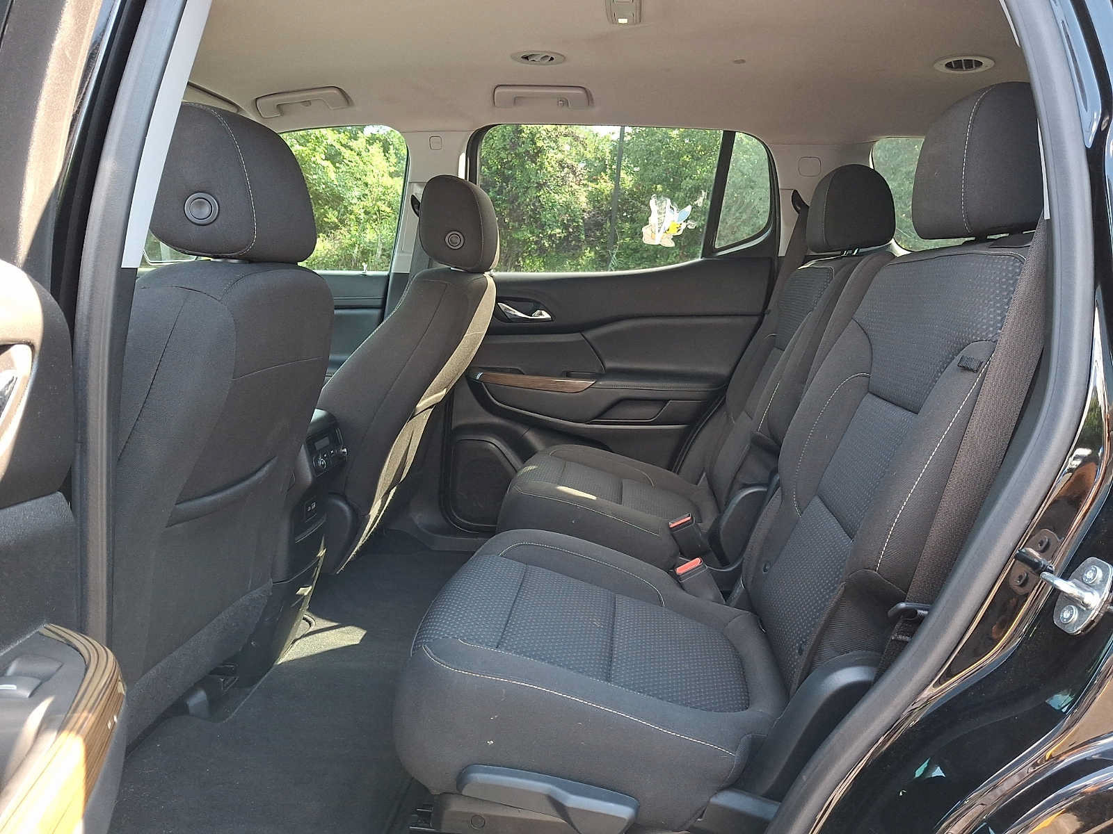 Used 2023 GMC Acadia SLE AWD/4WD image 10