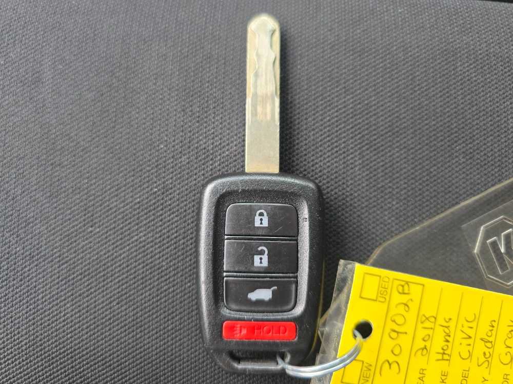 Used 2018 Honda Civic Sport image 21