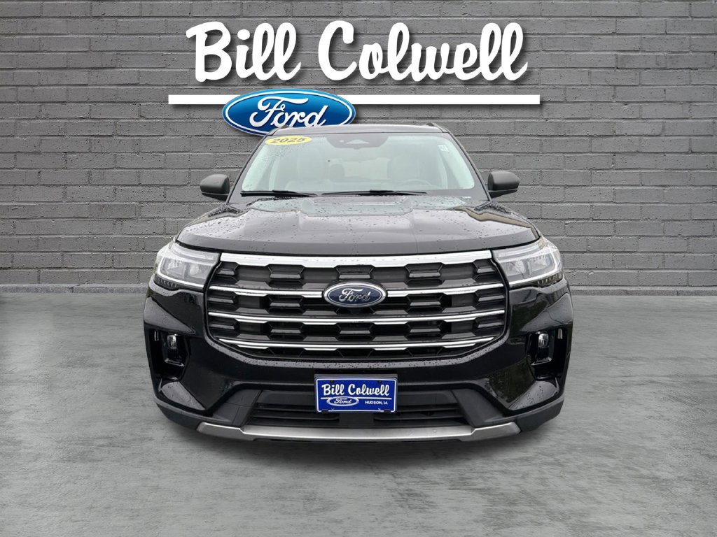 Certified 2025 Ford Explorer Active w/ Active Comfort Package AWD/4WD image 10