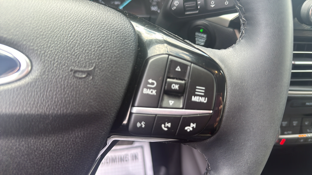 Certified 2022 Ford Escape SE w/ SE Sport Appearance Package AWD/4WD image 26