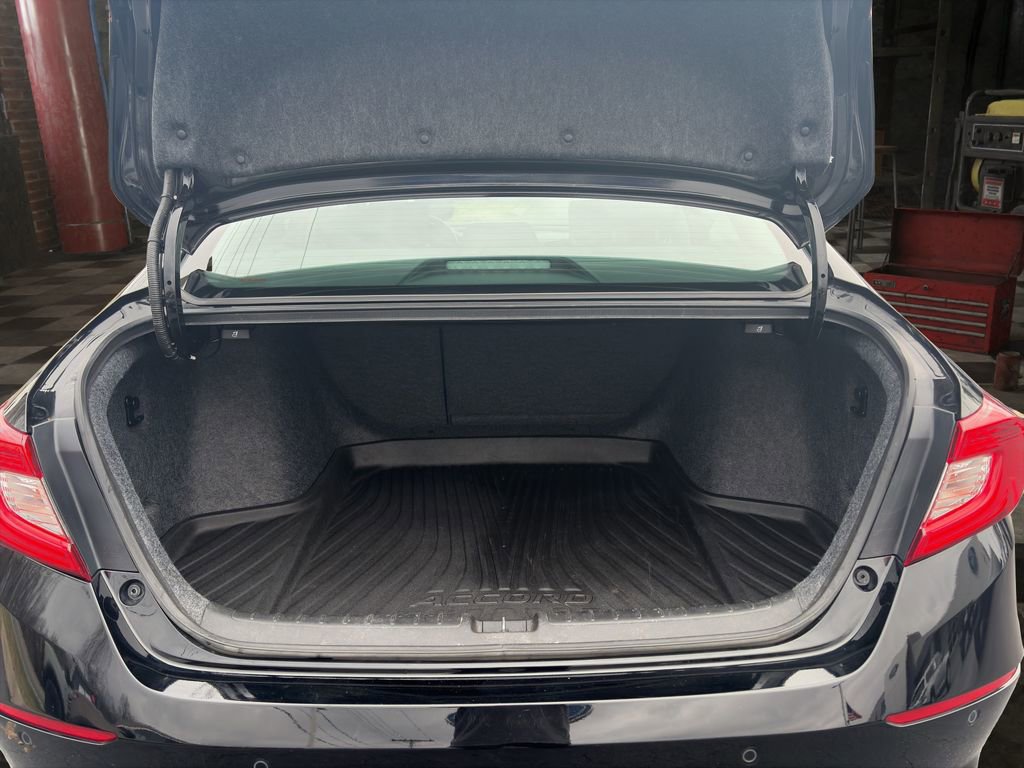 Used 2022 Honda Accord EX-L image 10