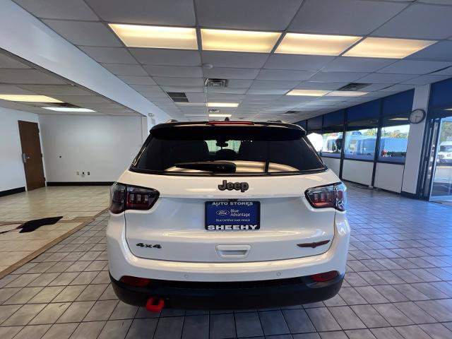 Used 2025 Jeep Compass Trailhawk AWD/4WD image 8