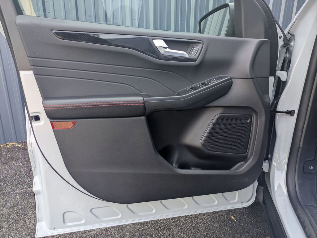 Certified 2025 Ford Escape ST-Line w/ Tech Pack #1 FWD image 12