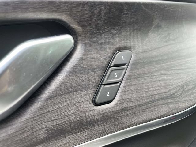 Used 2023 Jeep Grand Cherokee Overland AWD/4WD image 21