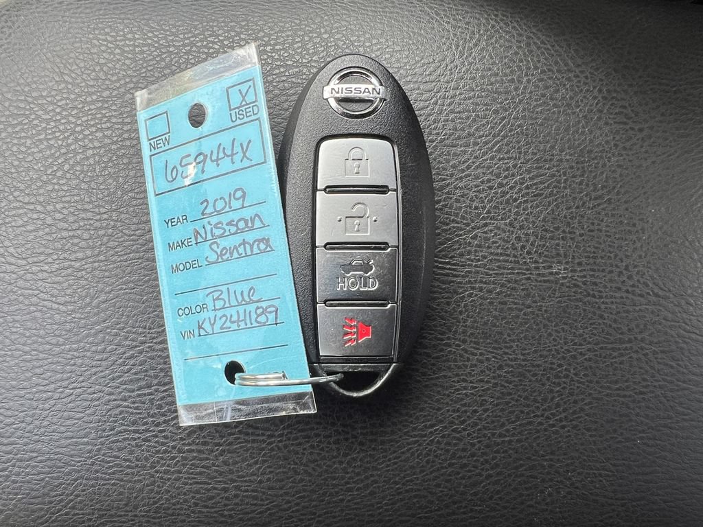 Used 2019 Nissan Sentra SR FWD image 32