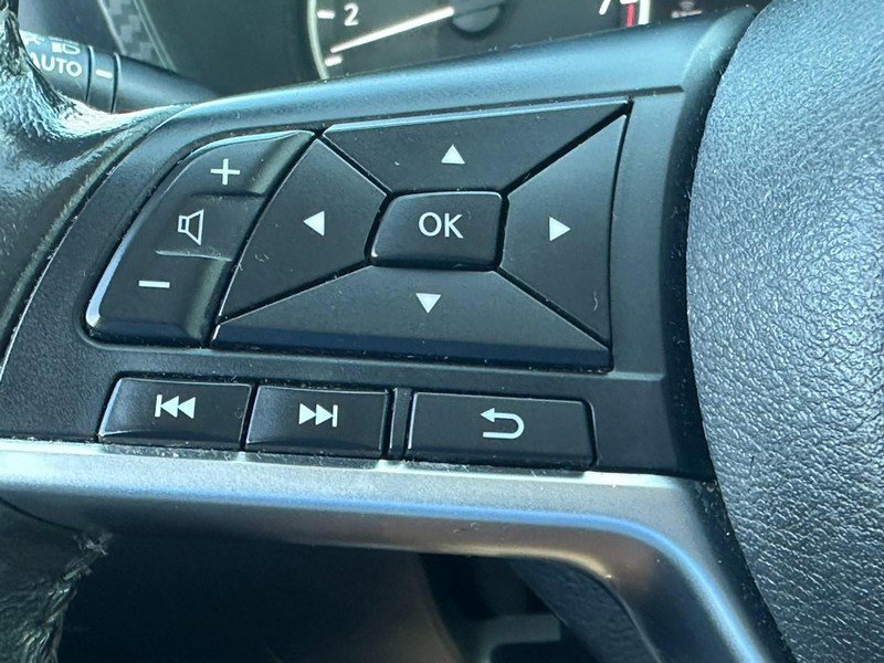 Used 2021 Nissan Sentra SV image 18