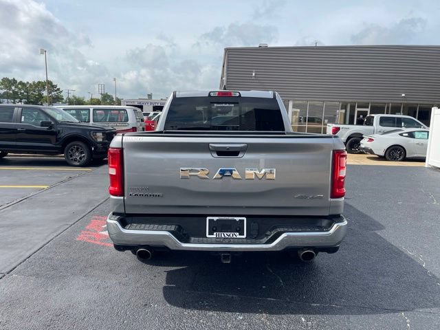 Used 2025 RAM 1500 Laramie AWD/4WD image 6