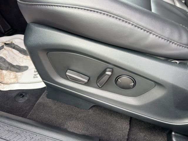 Certified 2023 Ford Explorer XLT w/ Equipment Group 202A image 20