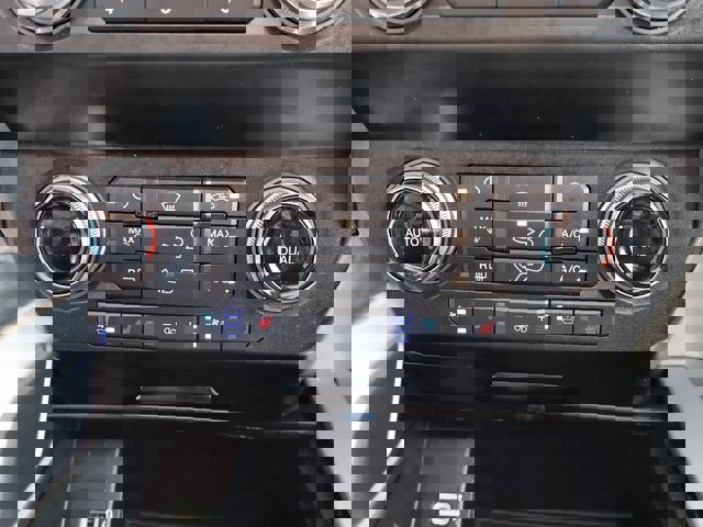 Certified 2020 Ford F150 Platinum w/ Equipment Group 701A Luxury image 27