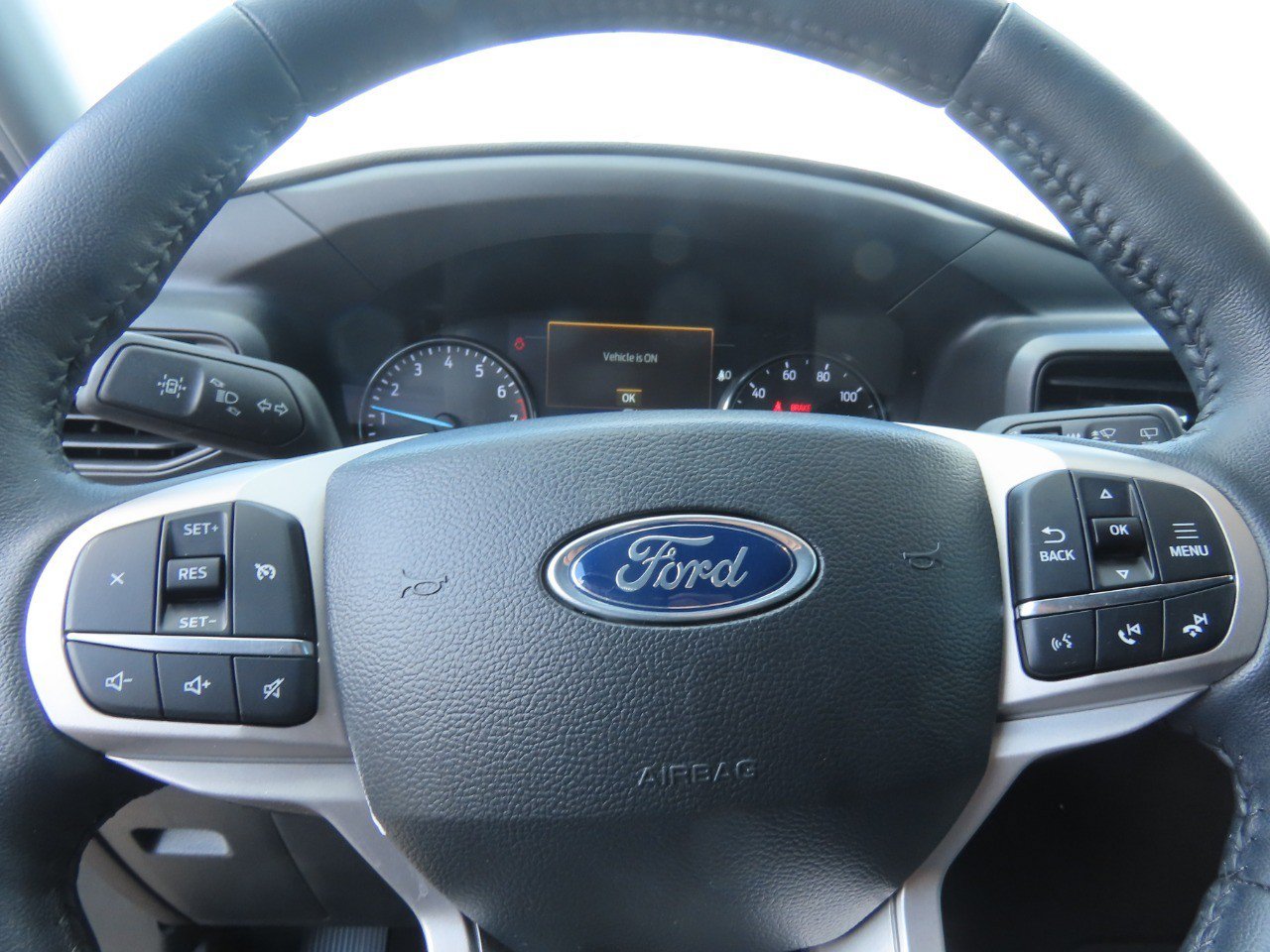 Certified 2023 Ford Explorer XLT RWD image 29