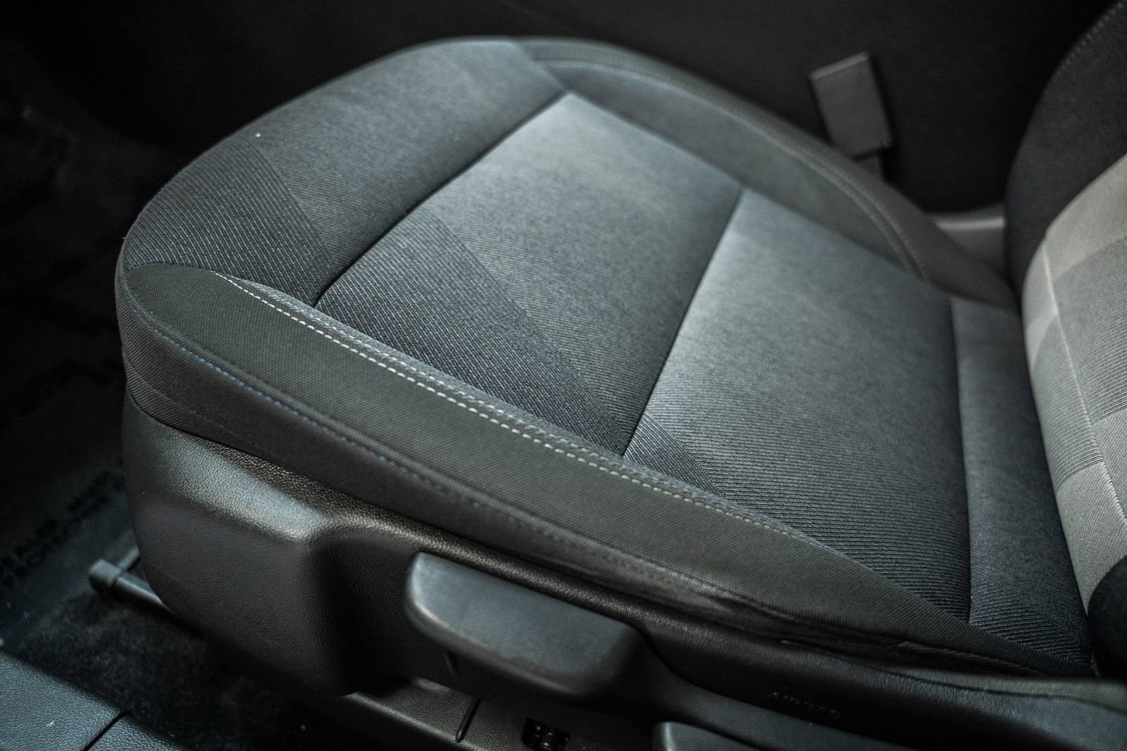 Used 2024 Chevrolet Trax LS w/ LS Convenience Package image 29