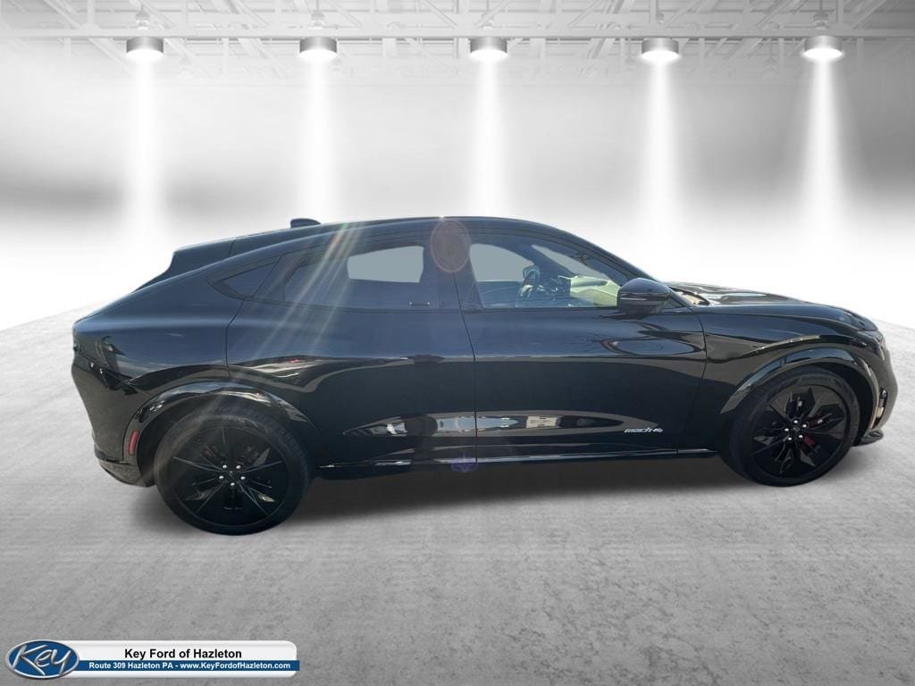 Certified 2025 Ford Mustang Mach-E GT AWD/4WD image 5