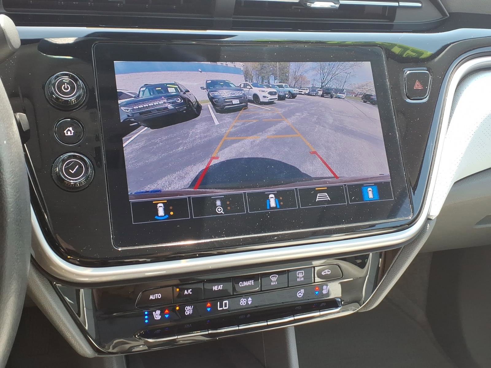 Used 2022 Chevrolet Bolt EUV Premier w/ Launch Edition image 19