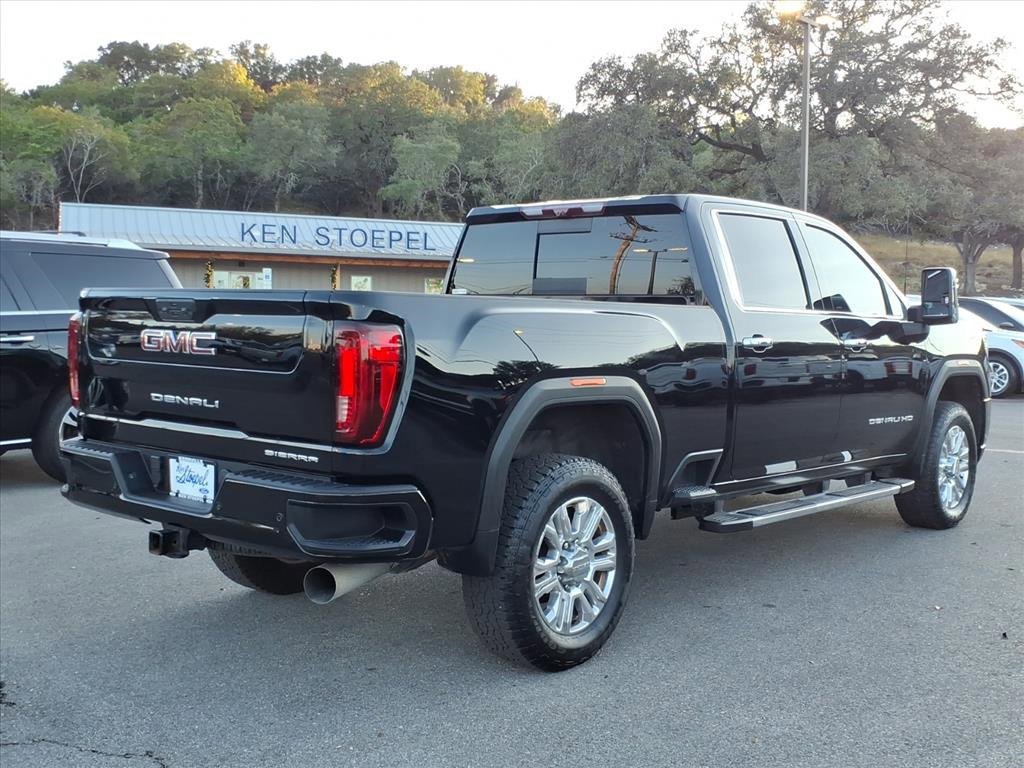 Used 2022 GMC Sierra 3500 Denali w/ Denali Ultimate Package image 3