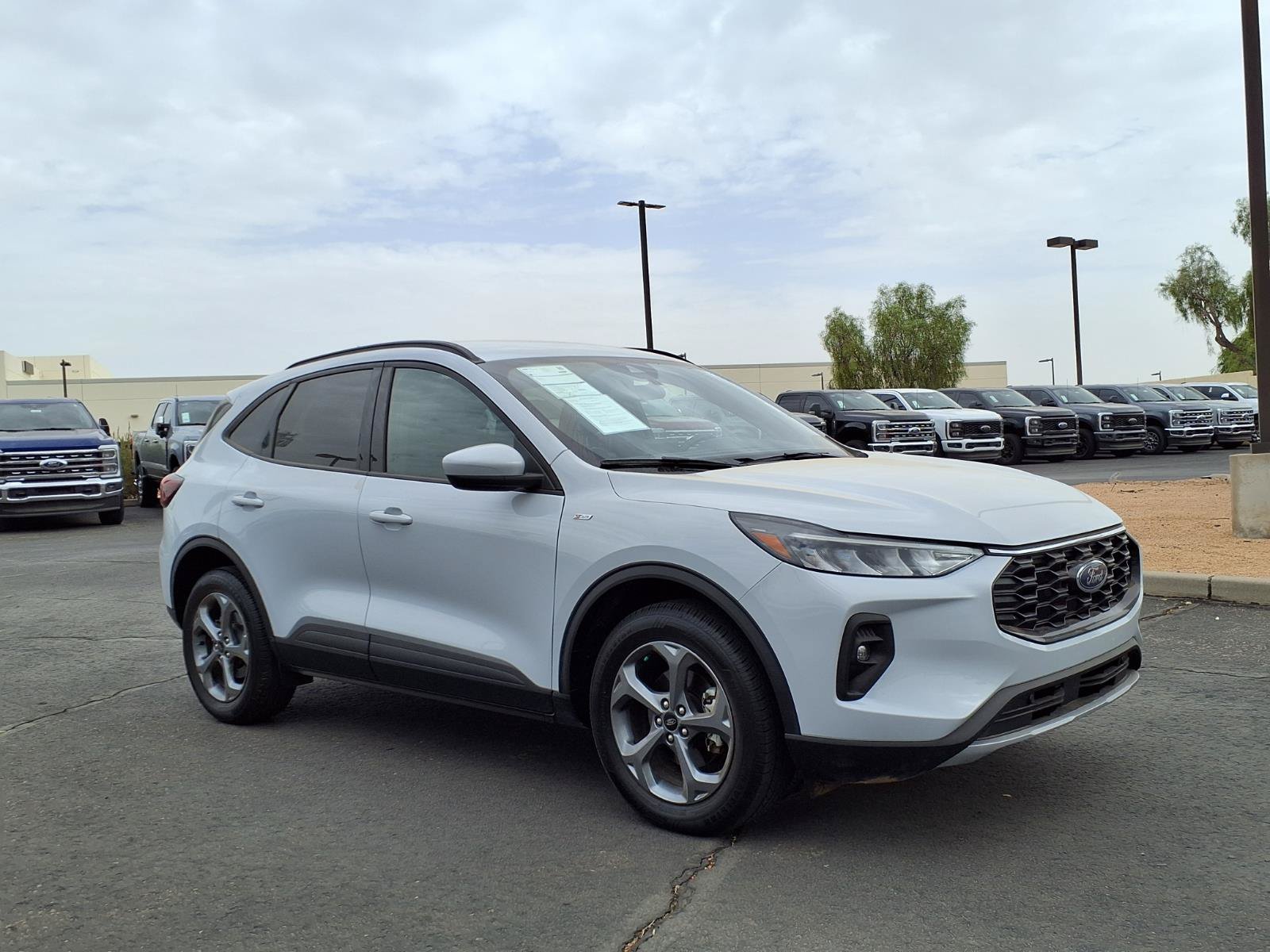 Certified 2025 Ford Escape ST-Line Select AWD/4WD image 8