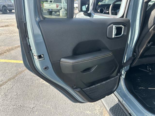 Used 2025 Jeep Gladiator Sport AWD/4WD image 28