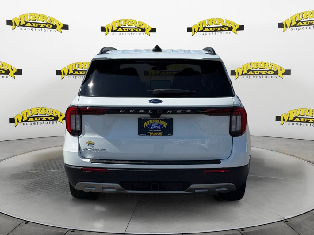Certified 2025 Ford Explorer Active w/ Active Comfort Package RWD image 4