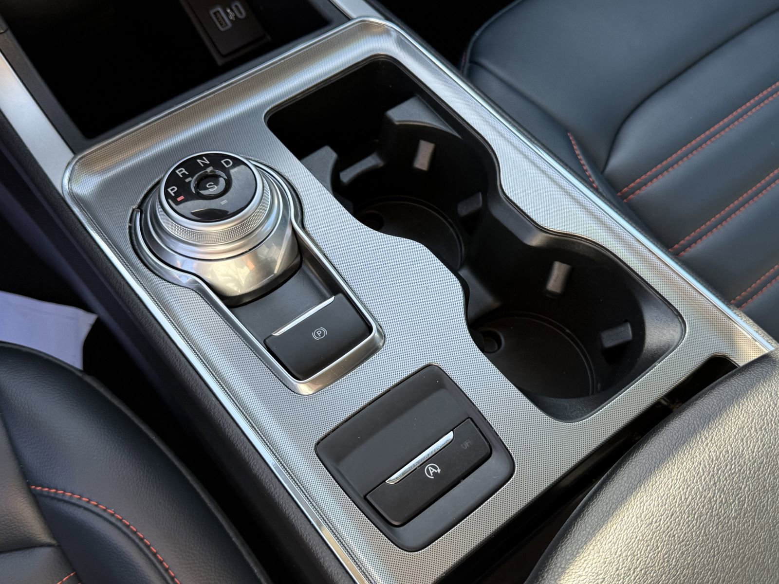 Certified 2024 Ford Edge SEL w/ Sport Appearance Package image 24