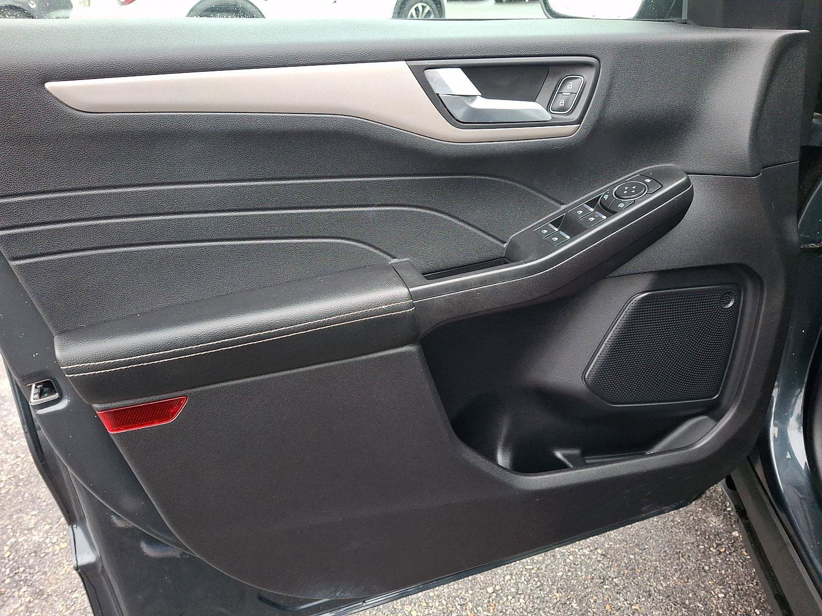 Certified 2022 Ford Escape SEL image 13