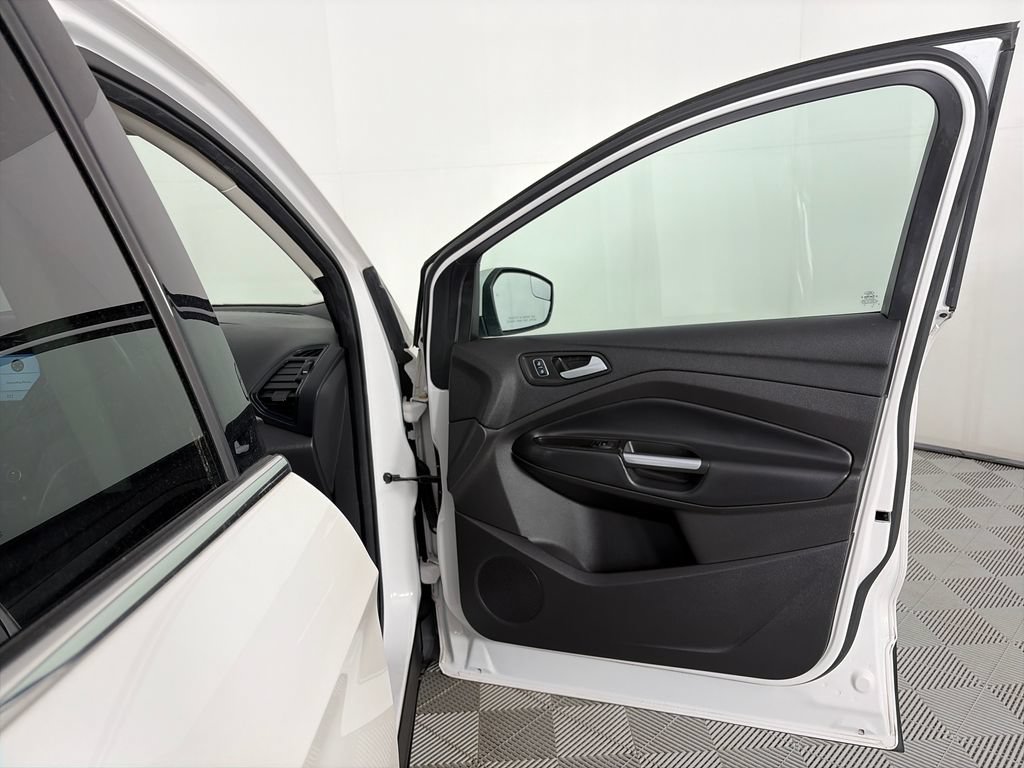 Certified 2019 Ford Escape SE AWD/4WD image 30