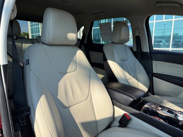 Certified 2020 Ford Edge Titanium AWD/4WD image 27