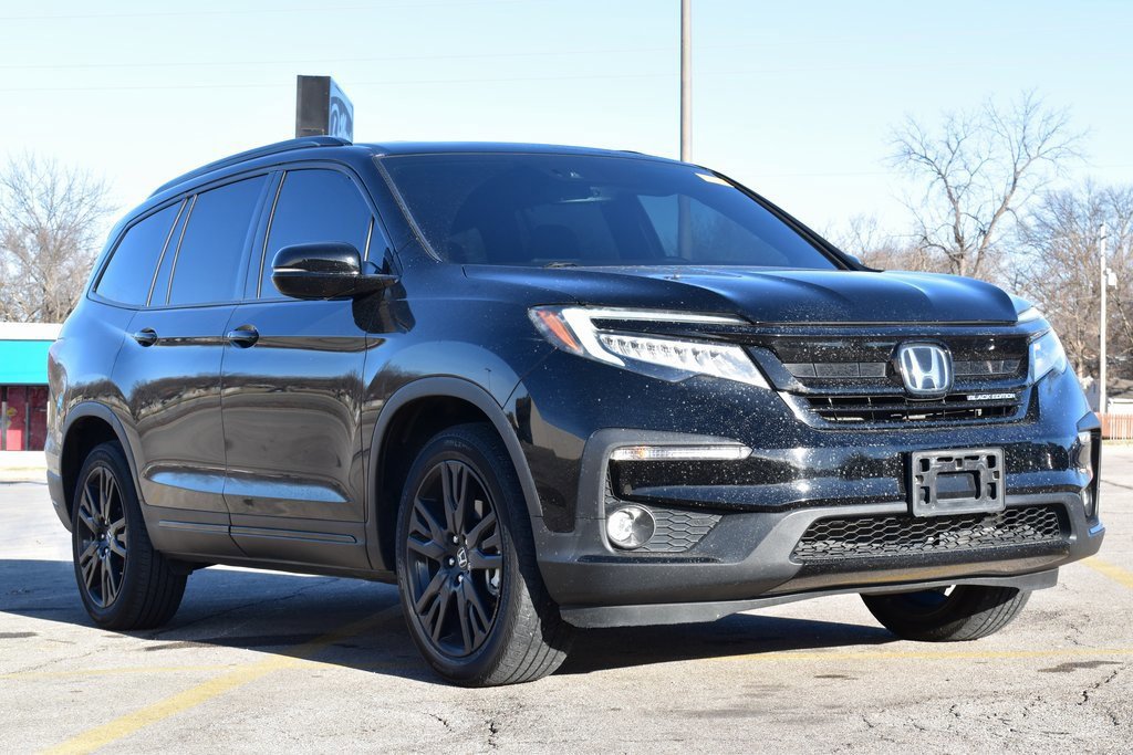 Used 2020 Honda Pilot Black Edition image 2