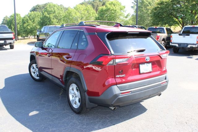 Used 2019 Toyota RAV4 LE w/ Carpet Mat Package AWD/4WD image 17
