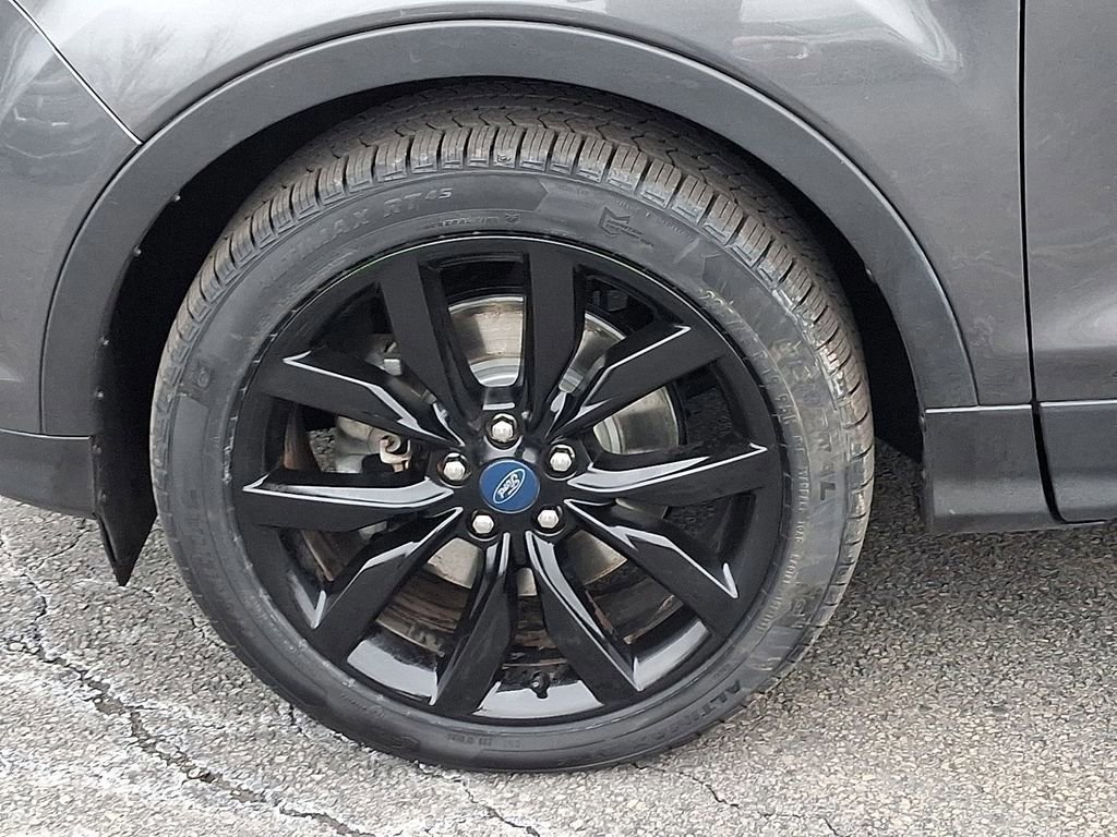 Certified 2019 Ford Escape SE image 8