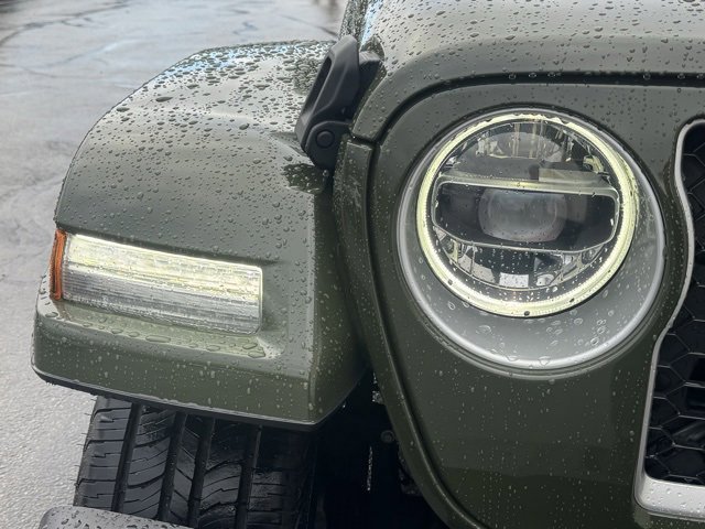 Used 2021 Jeep Wrangler Unlimited Sahara w/ Cold Weather Group image 10