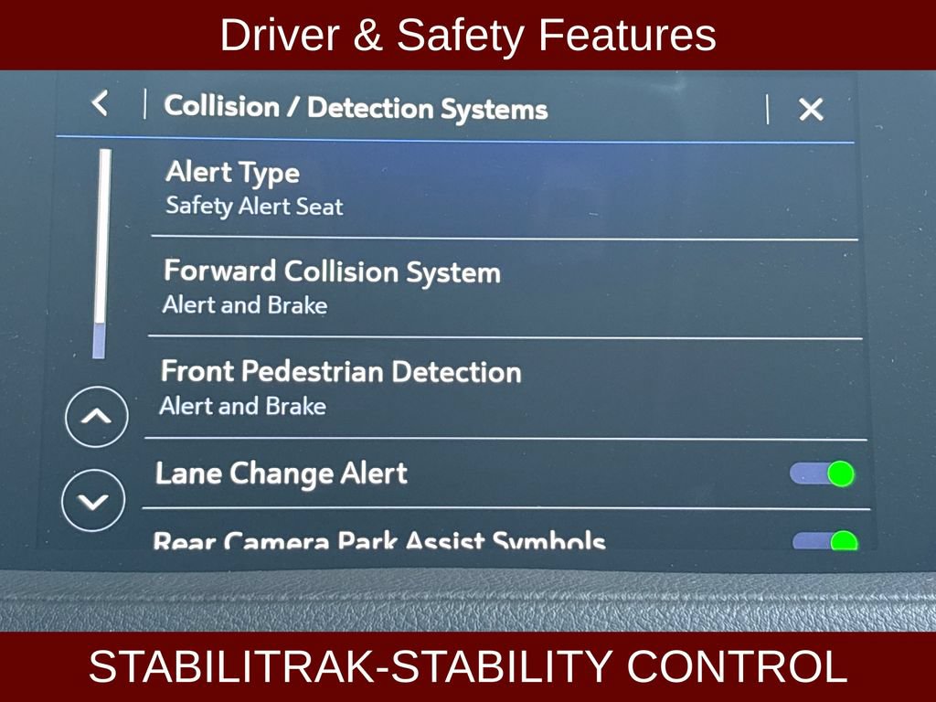 Used 2023 Cadillac XT4 Luxury w/ Cold Weather Package FWD image 5