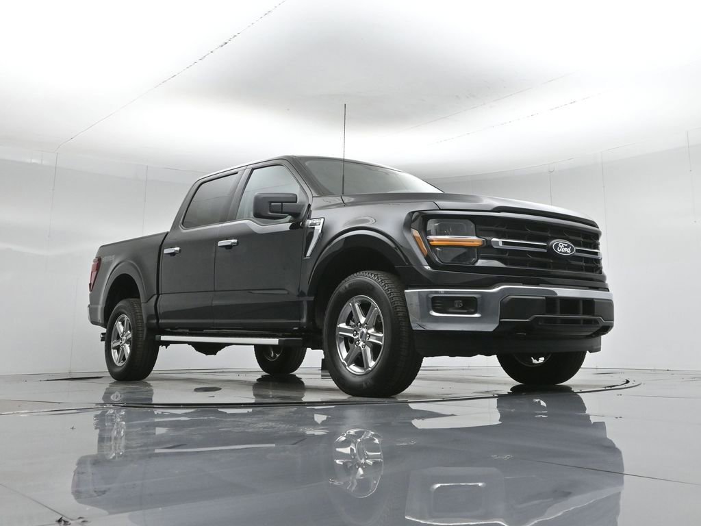 Certified 2025 Ford F150 XLT w/ Equipment Group 301A Standard image 5