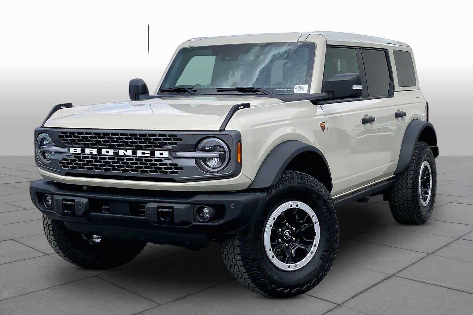 Certified 2025 Ford Bronco Badlands AWD/4WD video 2