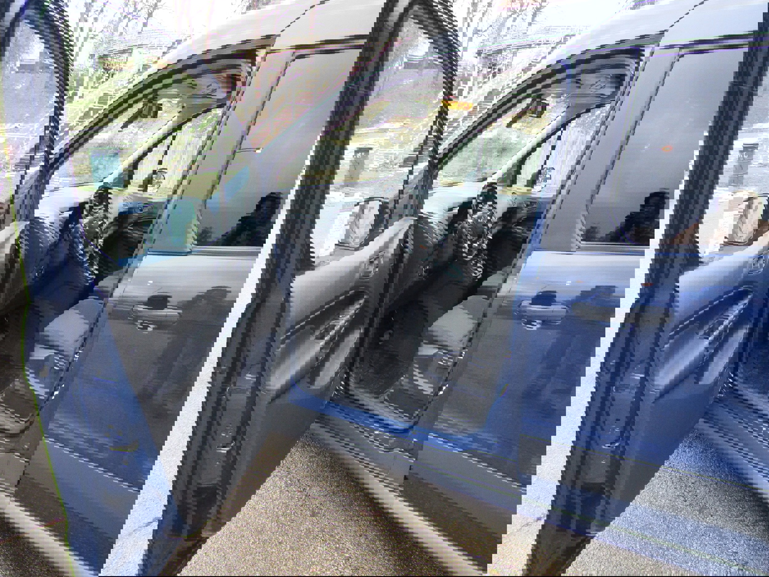 Certified 2018 Ford Transit Connect XL image 9