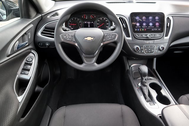 Used 2023 Chevrolet Malibu LT image 4