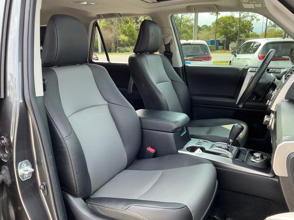 Used 2022 Toyota 4Runner SR5 Premium w/ Moonroof Package image 19