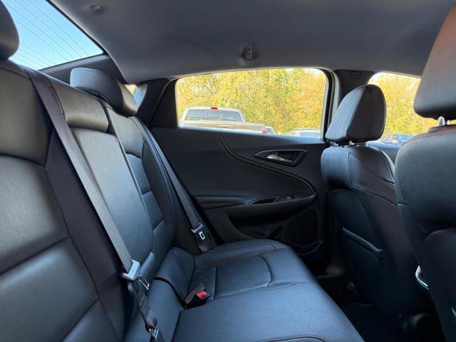 Used 2024 Chevrolet Malibu LT FWD image 9
