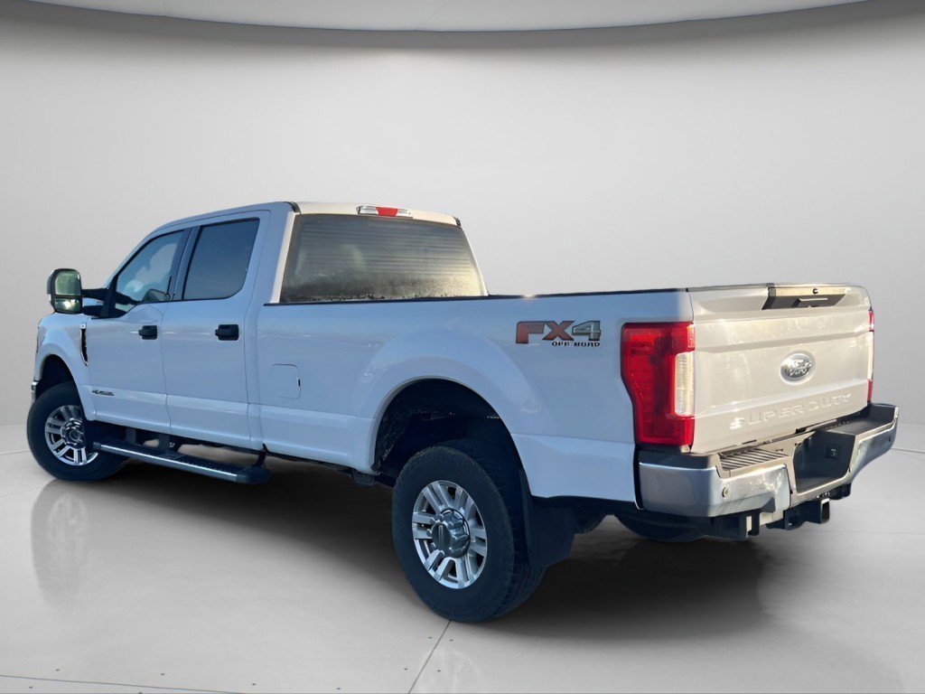 Certified 2019 Ford F350 XLT w/ XLT Value Package image 10