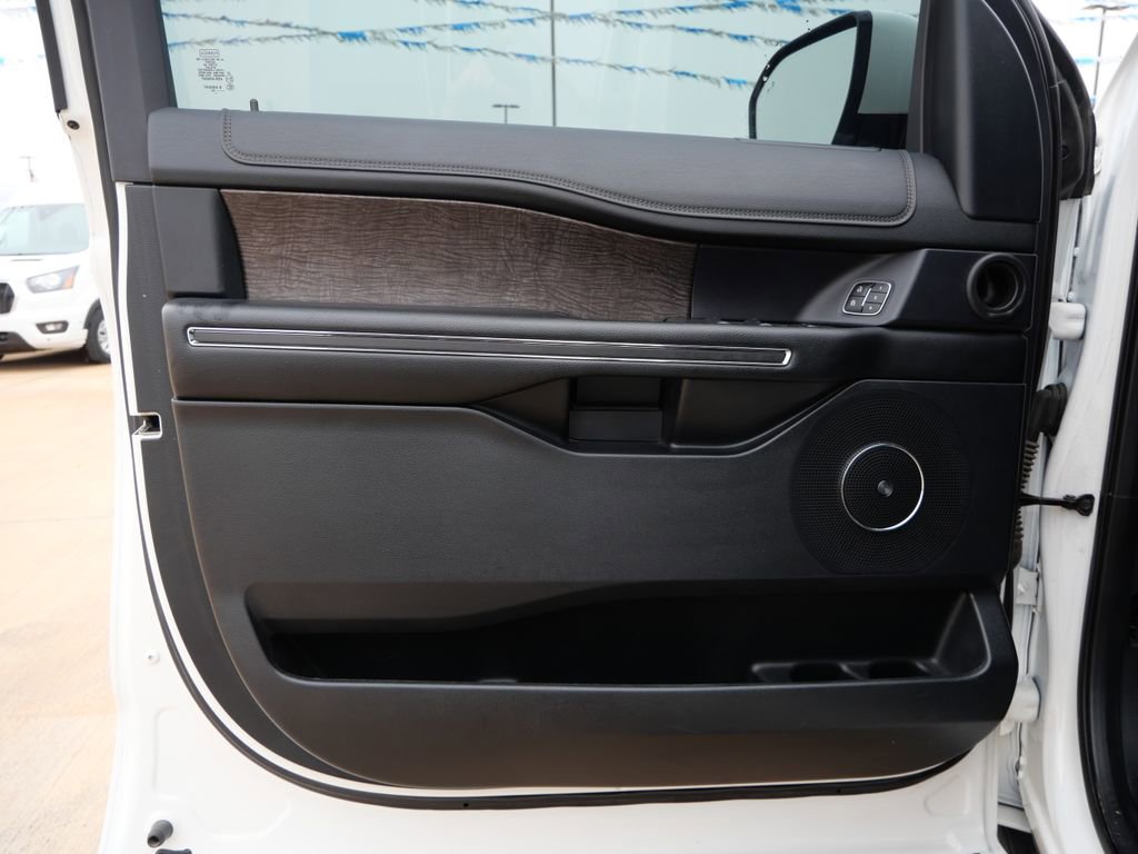 Certified 2020 Ford Expedition Limited w/ Equipment Group 302A image 16