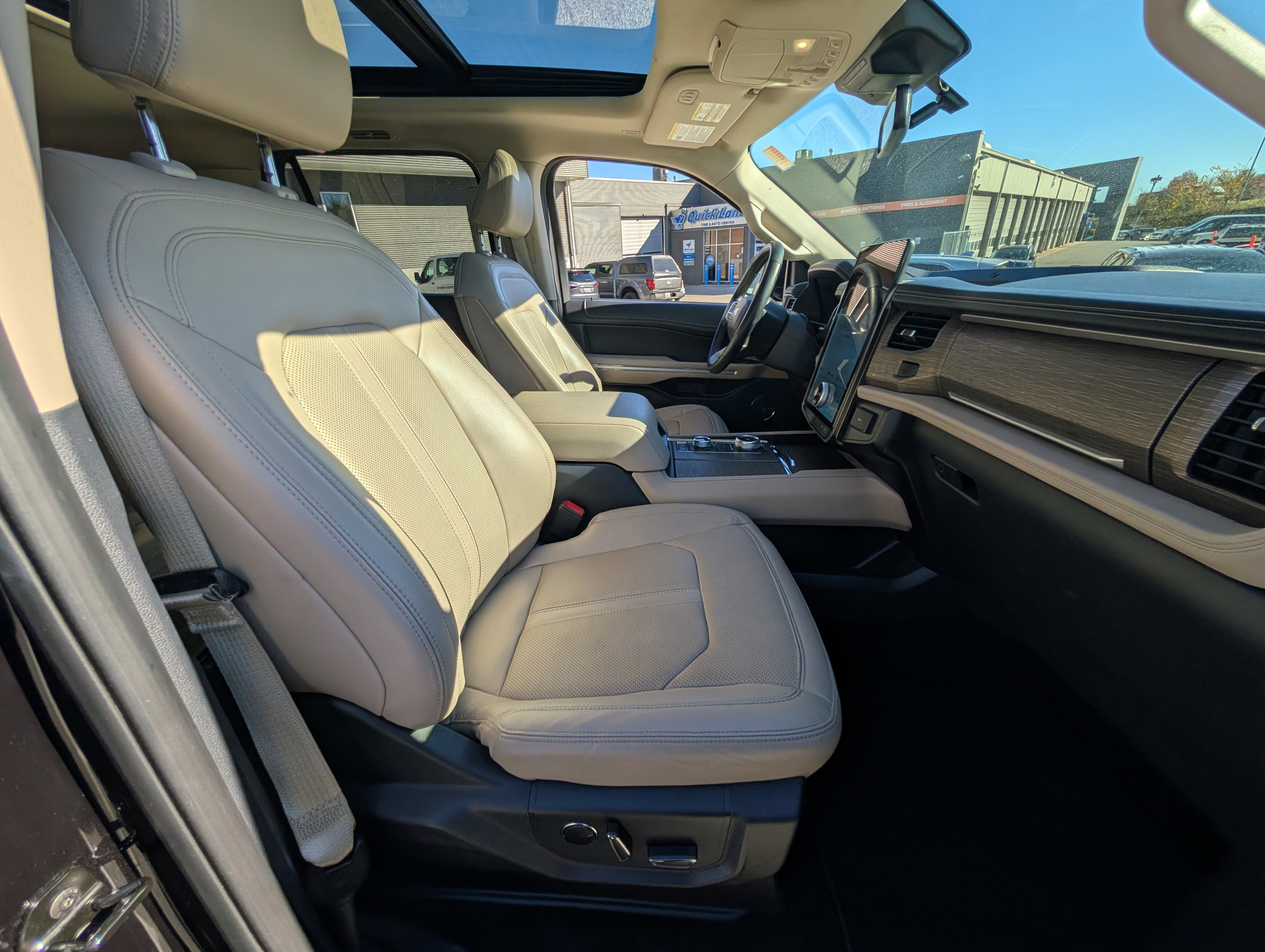 Certified 2022 Ford Expedition Max Limited image 12