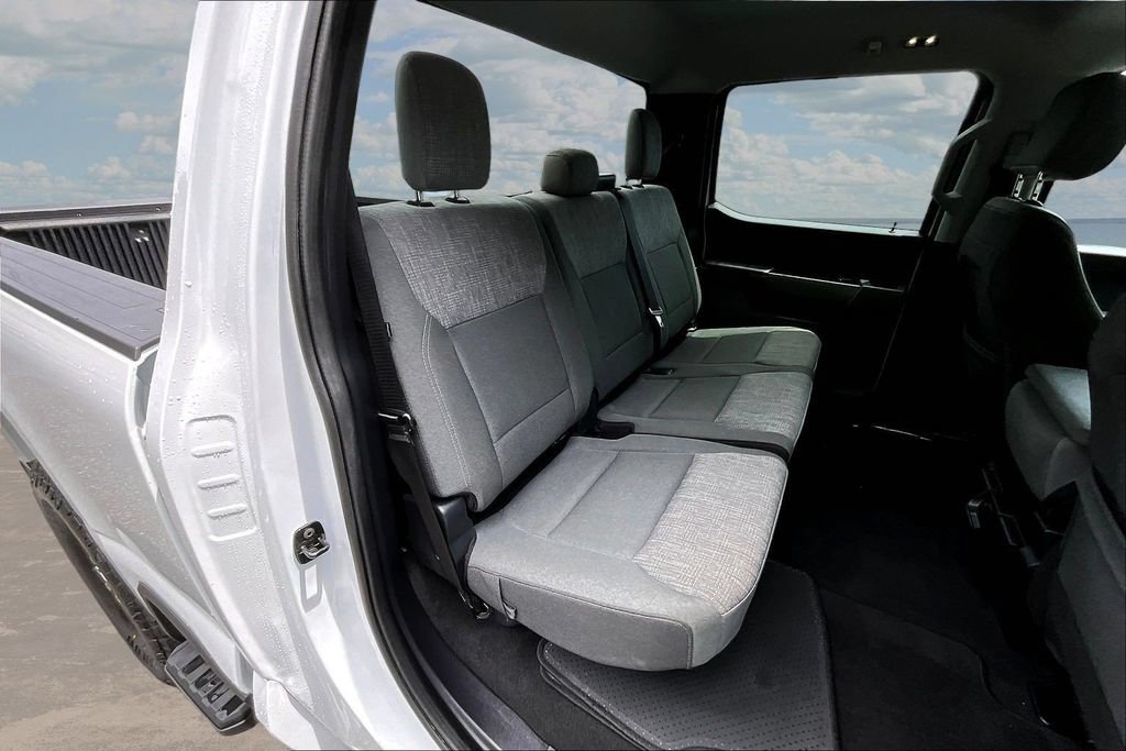 Certified 2025 Ford F250 XLT AWD/4WD image 27