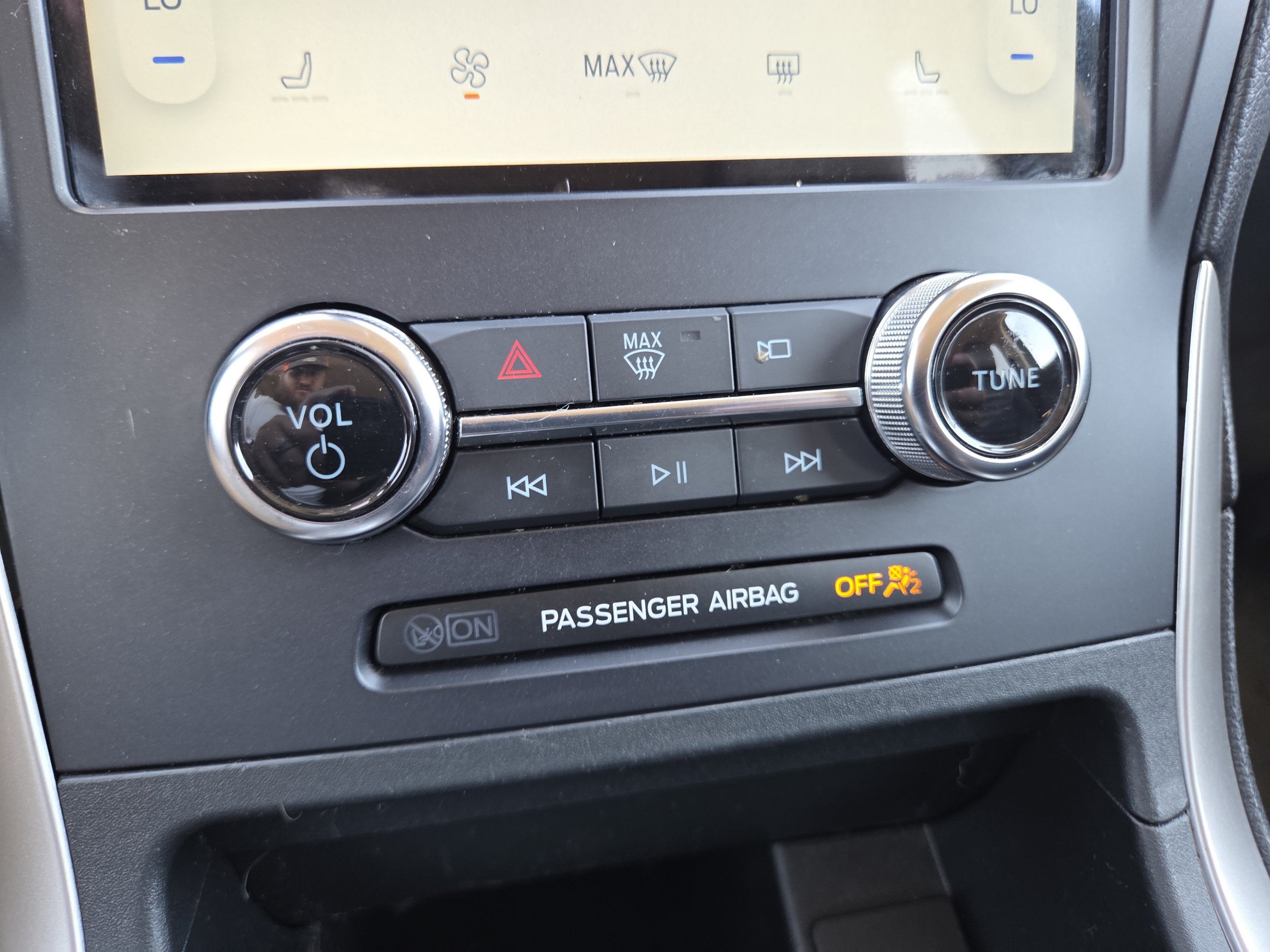 Certified 2024 Ford Edge SEL AWD/4WD image 28