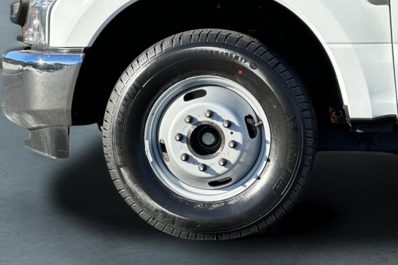 Certified 2021 Ford F350 XL w/ Power Equipment Group image 30